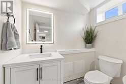20 RINGWOOD CRESCENT | Toronto Ontario | Slide Image Forty