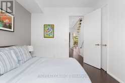 244 MANNING AVENUE | Toronto Ontario | Slide Image Seventeen