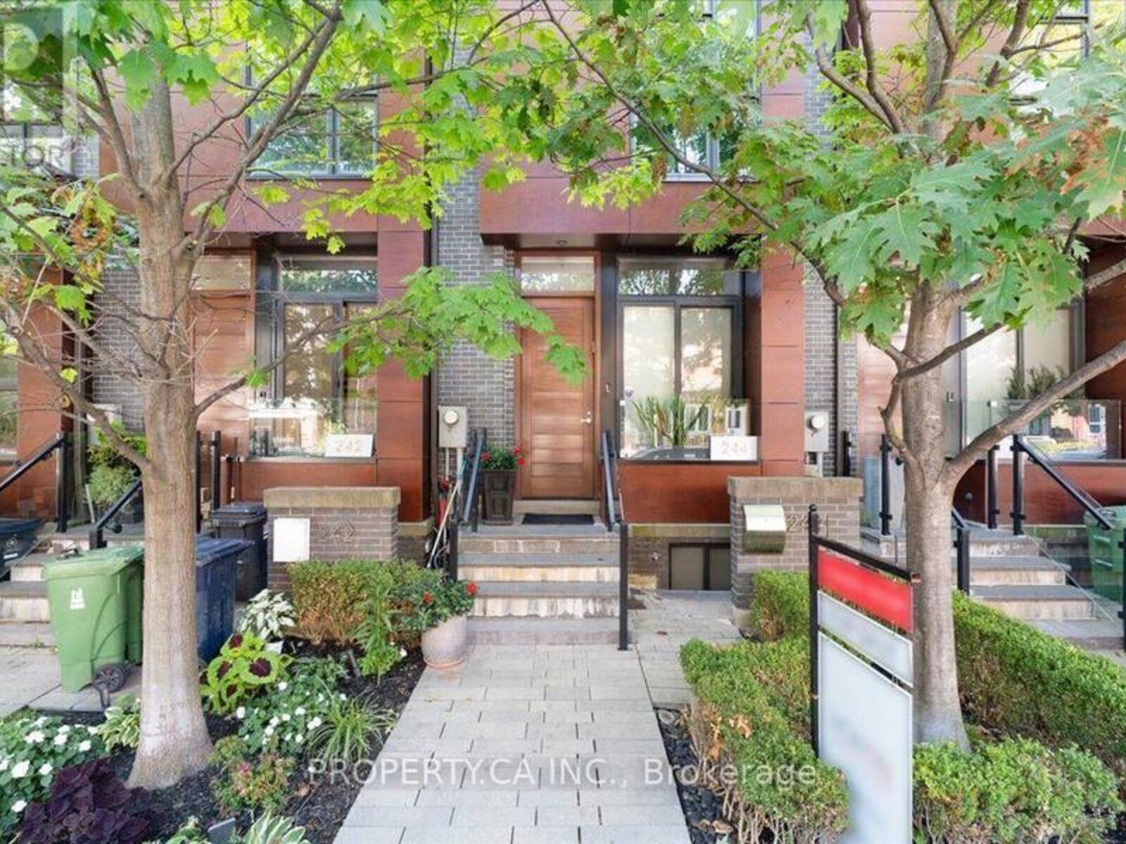 244 MANNING AVENUE, Toronto, Ontario M6J 2K7