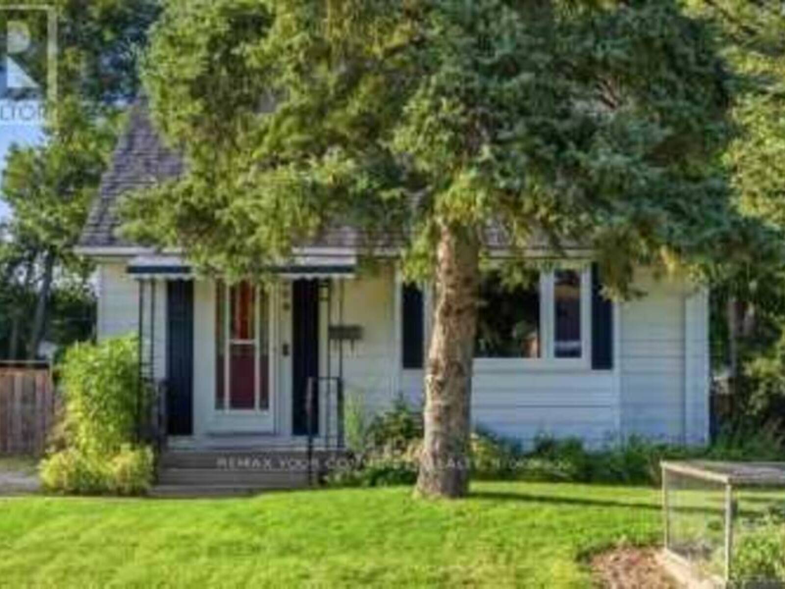 269 ROGERS ROAD, Newmarket, Ontario L3Y 1G5