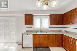 60 CARRINGTON DRIVE | Richmond Hill Ontario | Slide Image Fourteen