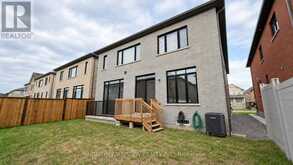 105 HALLDORSON AVENUE | Aurora Ontario | Slide Image Twenty-nine