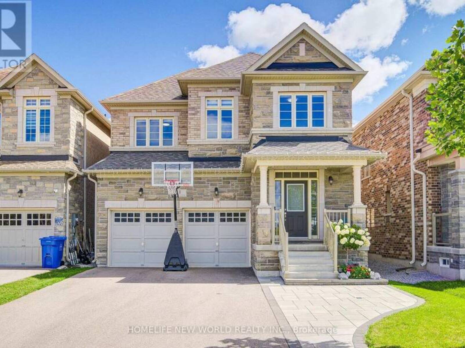 11 CONDUCTOR AVENUE, Whitchurch-Stouffville, Ontario L4A 4X5