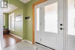 82 BAYVIEW DRIVE | Barrie Ontario | Slide Image Four