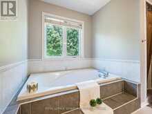 1013 FREEMAN TRAIL W | Milton Ontario | Slide Image Thirty-three