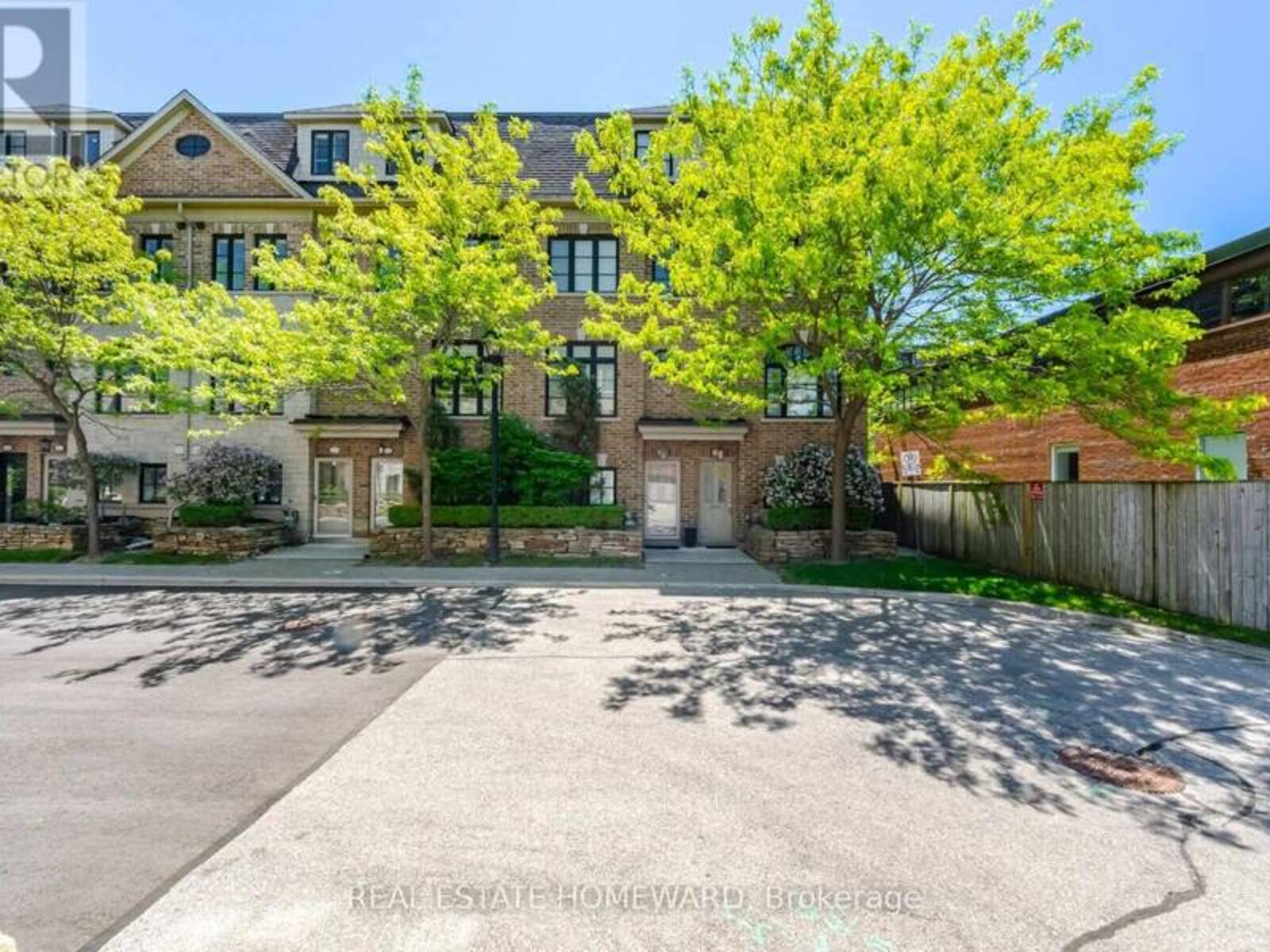 62 CORMIER HEIGHTS, Toronto, Ontario M8Z 0B5
