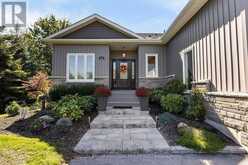 52 HILLSIDE DRIVE | Kawartha Lakes Ontario | Slide Image Four