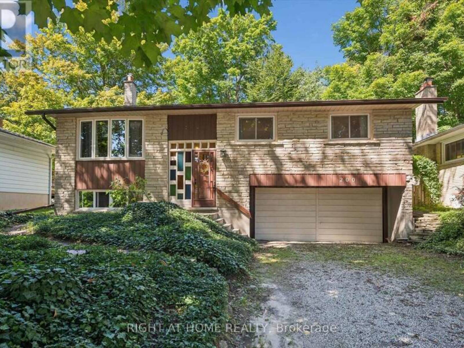 200 CEDARBRAE AVENUE, Waterloo, Ontario N2L 4S5