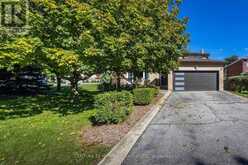 3 ROYAL COURT | Bradford West Gwillimbury Ontario | Slide Image Two