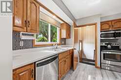 1470 MOUNTAIN GROVE AVENUE | Burlington Ontario | Slide Image Thirteen