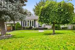 1470 MOUNTAIN GROVE AVENUE | Burlington Ontario | Slide Image Four