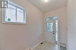 26 HONEYVIEW STREET | Vaughan Ontario | Slide Image Three