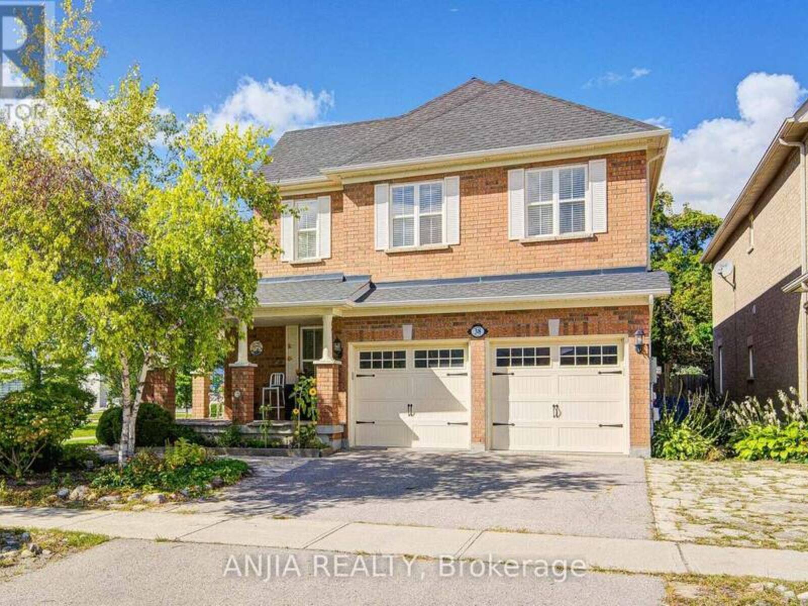 38 HARPER'S GATE WAY, Whitchurch-Stouffville, Ontario L4A 1P2