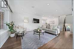 42 OXENDEN CRESCENT | Toronto Ontario | Slide Image Twelve