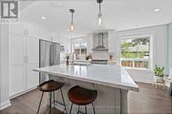 42 OXENDEN CRESCENT | Toronto Ontario | Slide Image Seventeen