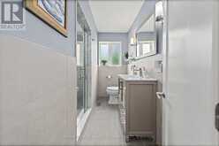 42 OXENDEN CRESCENT | Toronto Ontario | Slide Image Thirty