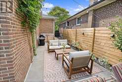 42 OXENDEN CRESCENT | Toronto Ontario | Slide Image Forty