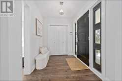 42 OXENDEN CRESCENT | Toronto Ontario | Slide Image Six