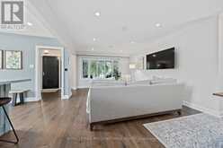 42 OXENDEN CRESCENT | Toronto Ontario | Slide Image Nine