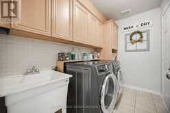 182 THOMAS AVENUE | Brantford Ontario | Slide Image Nineteen