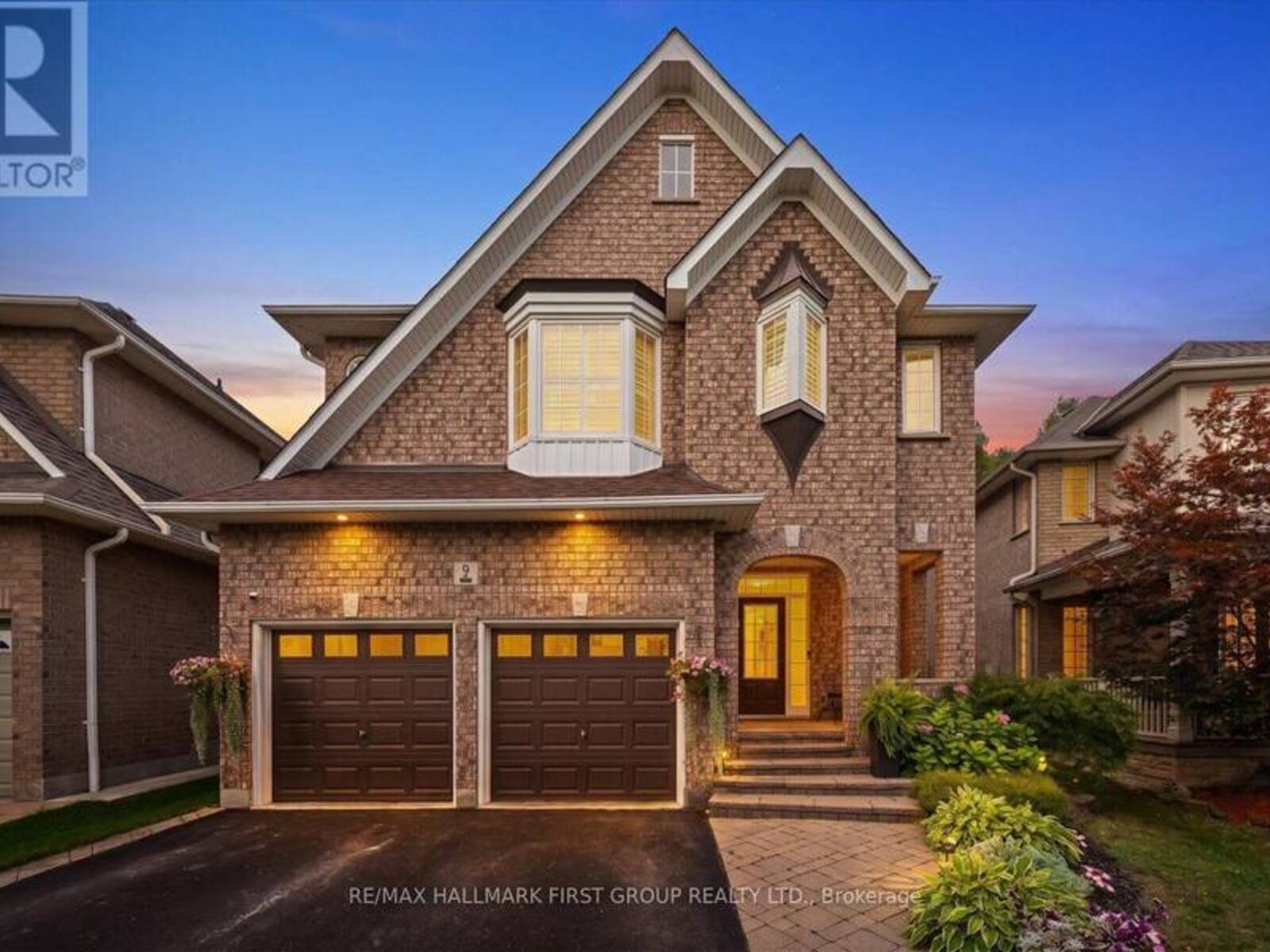 9 PEBBLEBROOK CRESCENT, Whitby, Ontario L1R 3P4