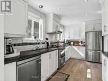 107 ORCHARD HEIGHTS | Aurora Ontario | Slide Image Seven