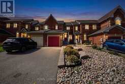 138 PRIMEAU DRIVE | Aurora Ontario | Slide Image Two