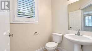 146 SANDRINGHAM DRIVE | Barrie Ontario | Slide Image Ten