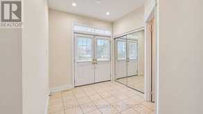 146 SANDRINGHAM DRIVE | Barrie Ontario | Slide Image Three