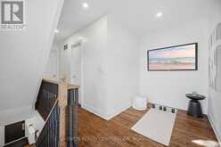 6 ST RAYMOND HEIGHTS | Toronto Ontario | Slide Image Thirteen