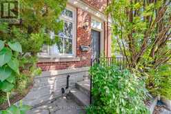 6 ST RAYMOND HEIGHTS | Toronto Ontario | Slide Image Three