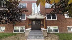 106 LORNE AVENUE | Chatham Ontario | Slide Image Two