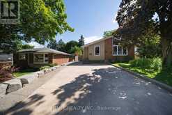 17 FLYNN AVENUE | Cambridge Ontario | Slide Image Three