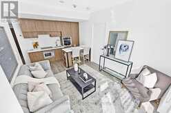 704 - 39 ROEHAMPTON AVENUE | Toronto Ontario | Slide Image Eight