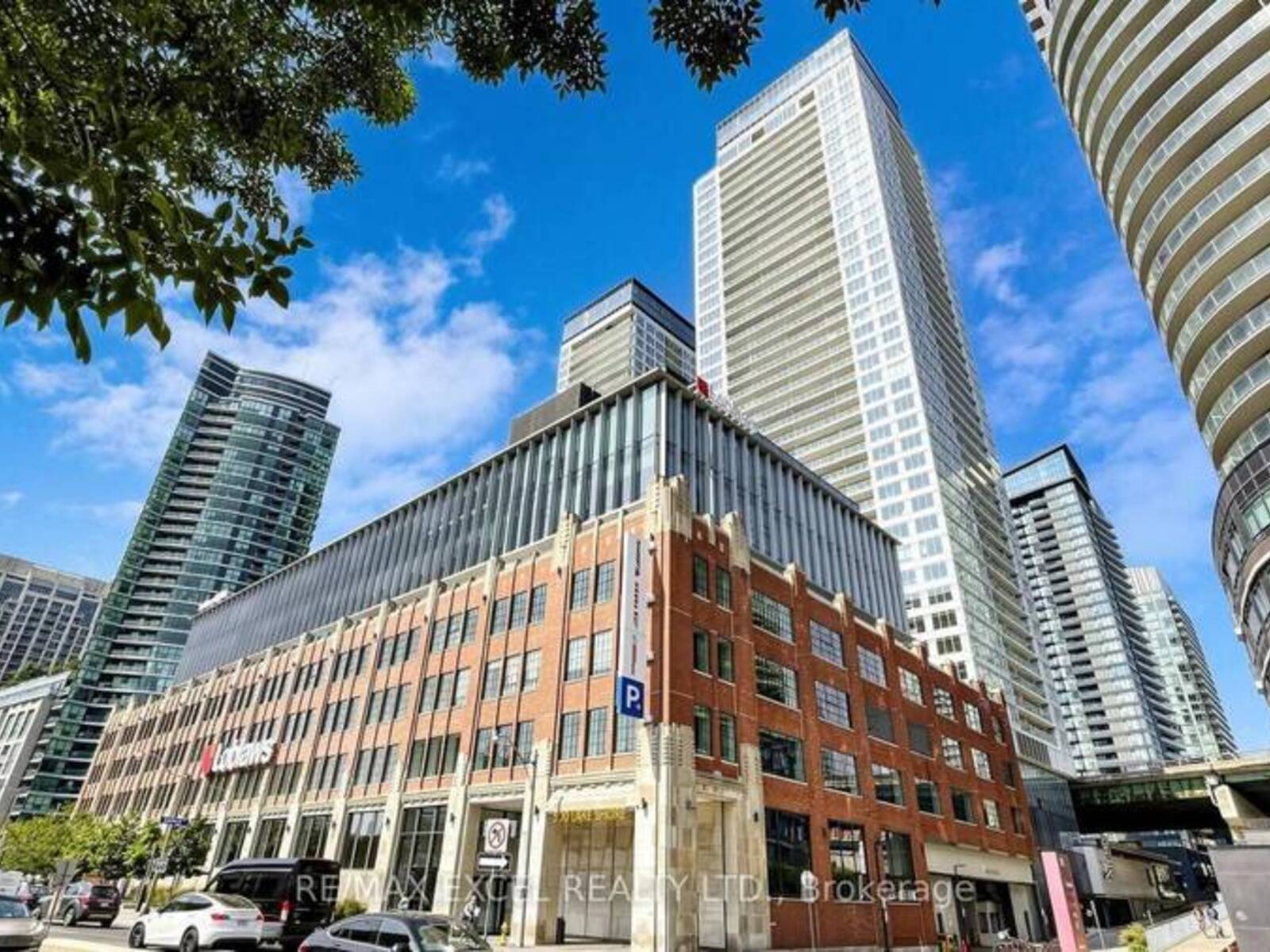 4002 - 17 BATHURST STREET, Toronto, Ontario M5V 0N1