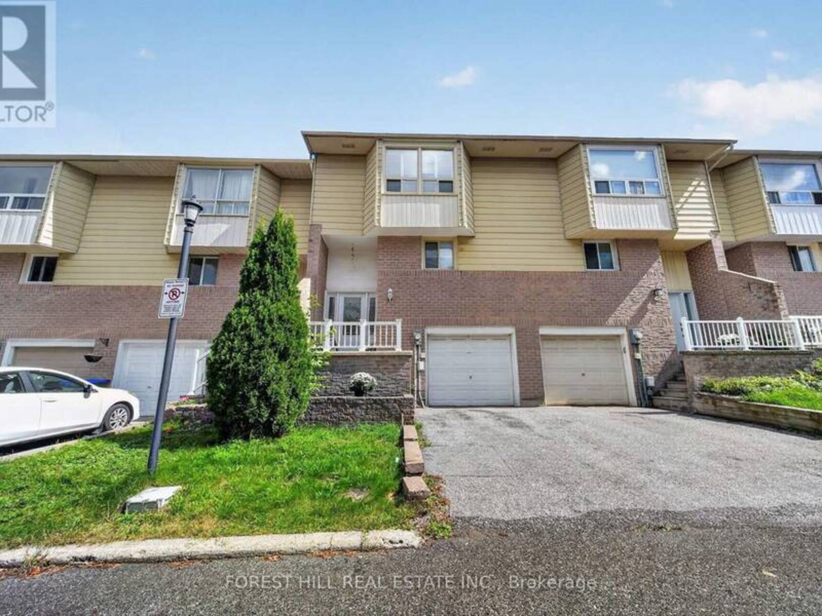 9 - 25 DEER RUN CRESCENT, Bradford West Gwillimbury, Ontario L3Z 1N1