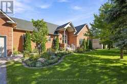 24 GEORGE PIPHER LANE | Whitchurch-Stouffville Ontario | Slide Image Three