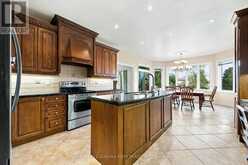 24 GEORGE PIPHER LANE | Whitchurch-Stouffville Ontario | Slide Image Twelve