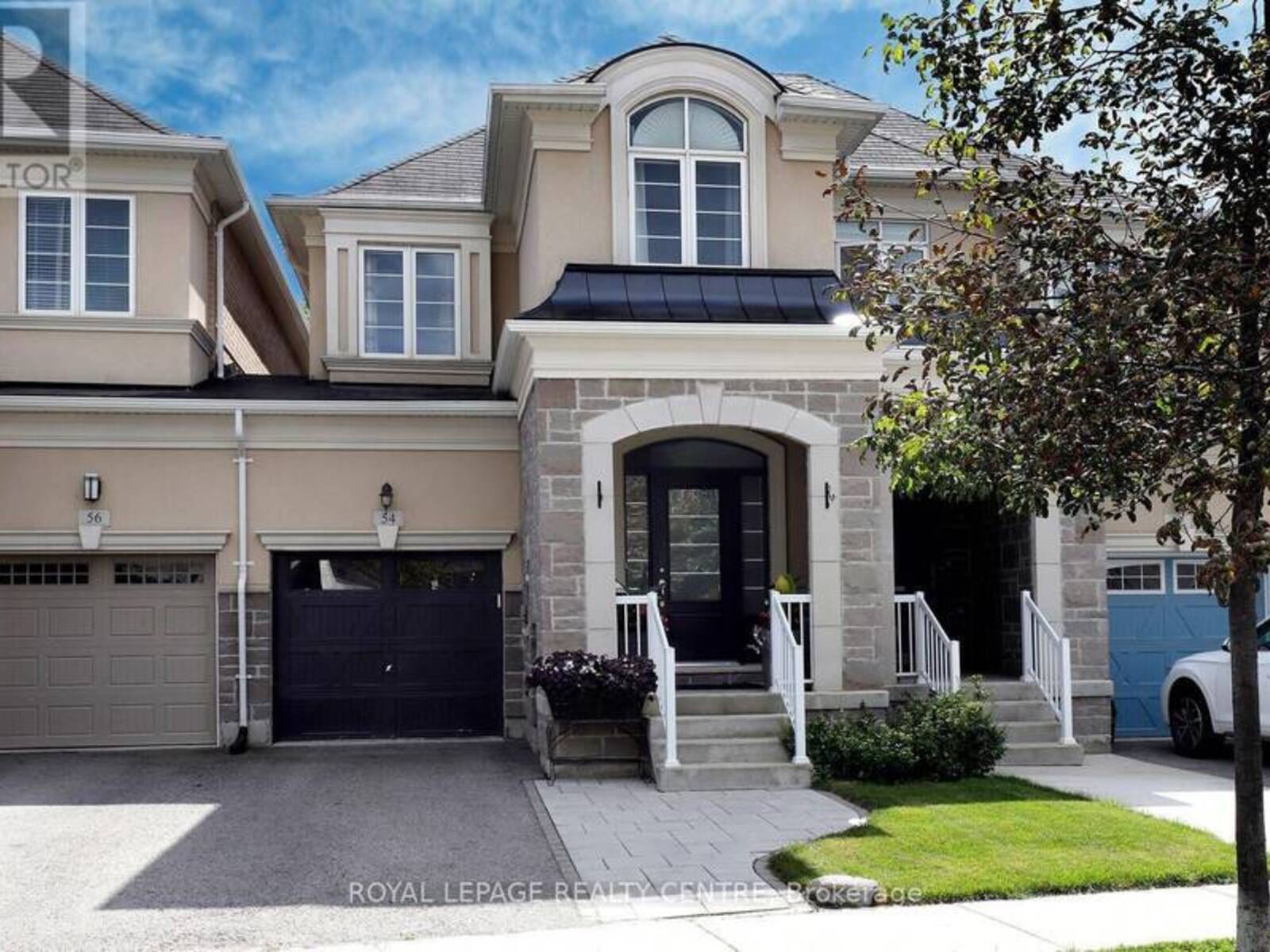 54 UPPER CANADA COURT, Halton Hills, Ontario L7G 0L1