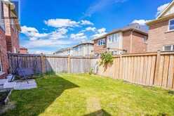 171 BUICK BOULEVARD | Brampton Ontario | Slide Image Eighteen