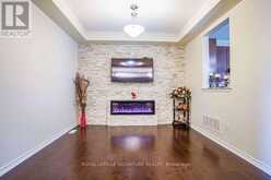 171 BUICK BOULEVARD | Brampton Ontario | Slide Image Eight