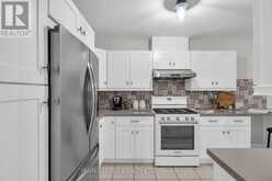 821 JOE PERSECHINI DRIVE | Newmarket Ontario | Slide Image Eight