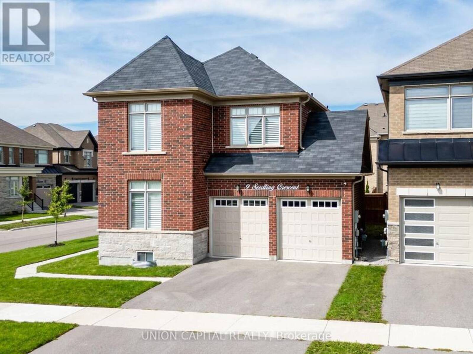 9 SEEDLING CRESCENT, Whitchurch-Stouffville, Ontario L4A 4V4