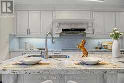 232 GREEN LANE | Markham Ontario | Slide Image Fifteen