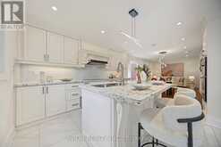 232 GREEN LANE | Markham Ontario | Slide Image Sixteen