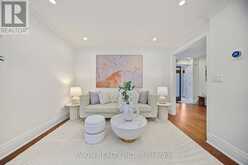 232 GREEN LANE | Markham Ontario | Slide Image Eight