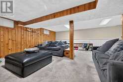 32 CHELVIN DRIVE | Halton Hills Ontario | Slide Image Thirty-two
