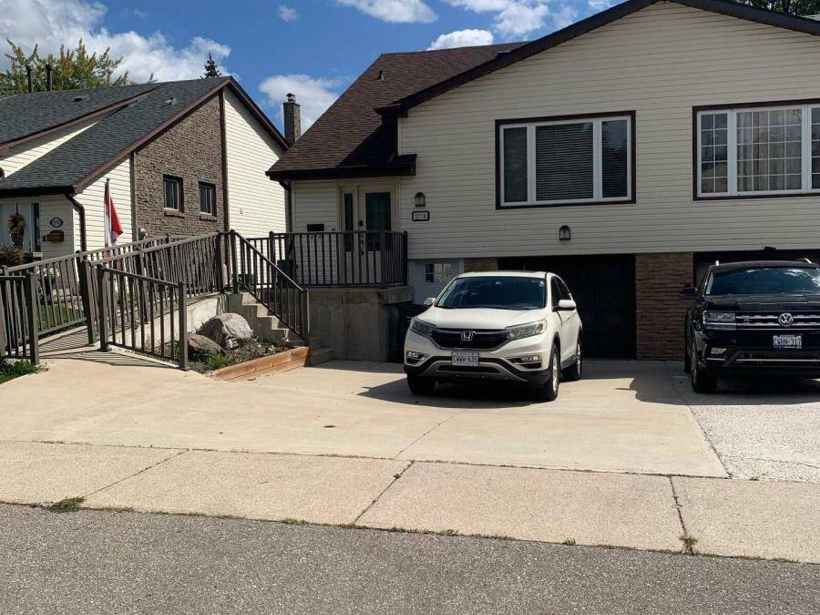 2774 BUCKLEPOST CRESCENT, Mississauga, Ontario L5N 1X5