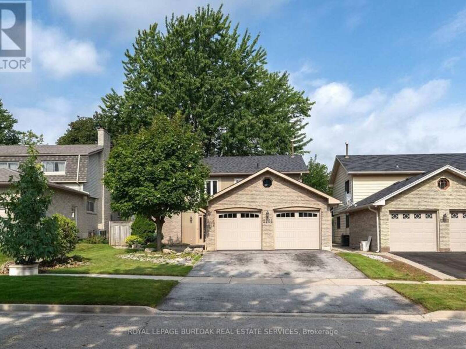2161 DEVLIN DRIVE, Burlington, Ontario L7P 3C6