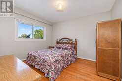 50 ROSKELL CRESCENT | Toronto Ontario | Slide Image Six